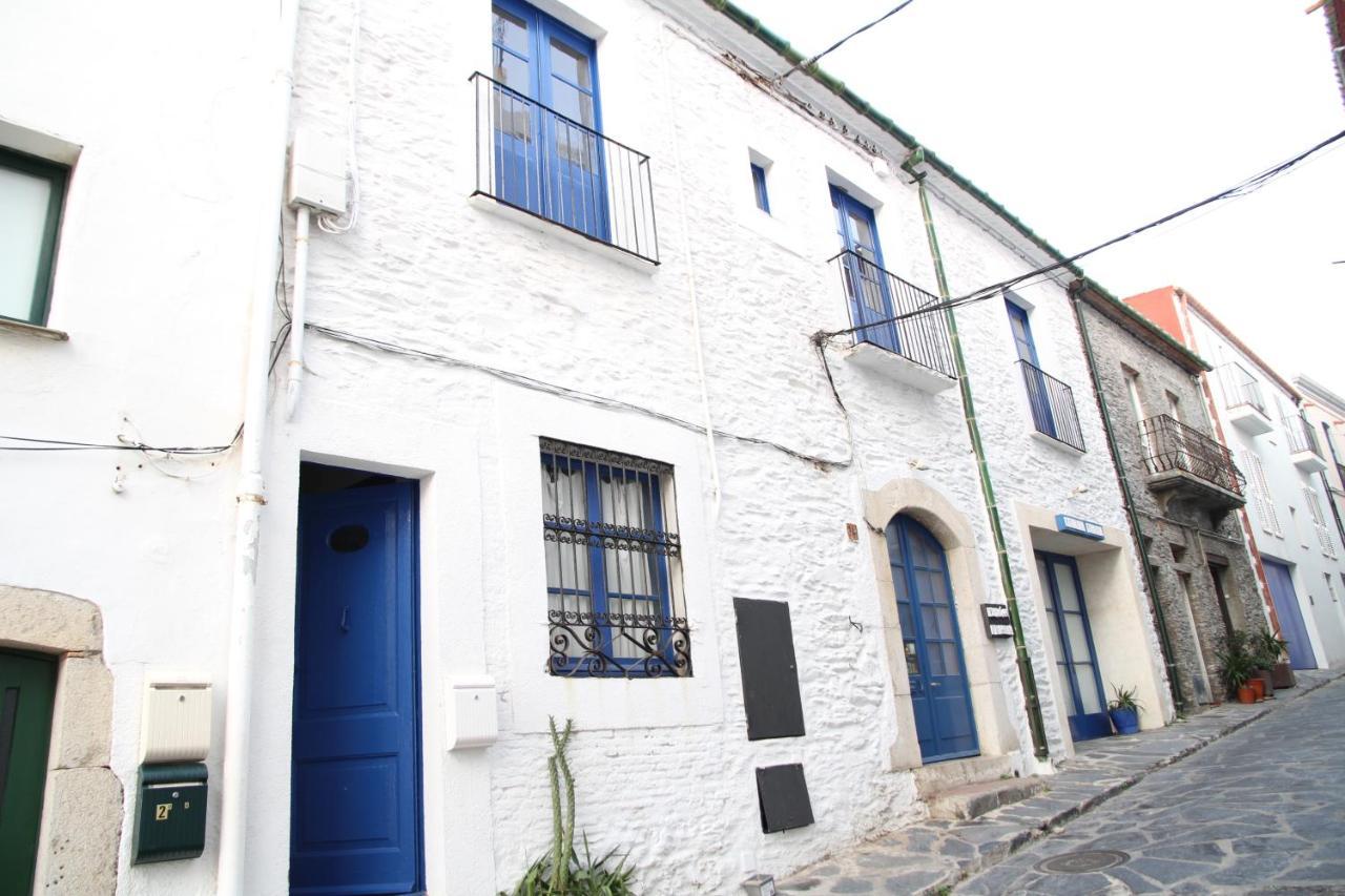 - Compartir * Cadaqués